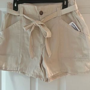 Old Navy shorts NWT Size Med